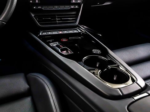 New 2026 Audi RS e-tron GT performance image 6