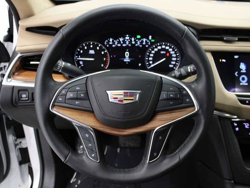 Used 2018 Cadillac XT5 Platinum image 20
