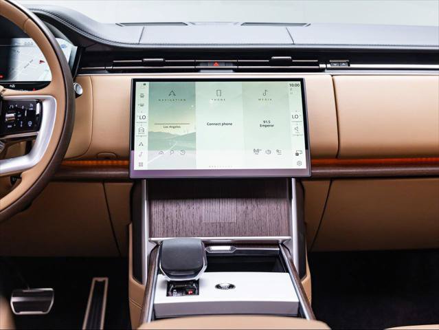 New 2026 Land Rover Range Rover Autobiography AWD/4WD image 29