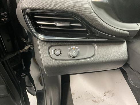 Used 2024 Buick Envista Sport Touring w/ Convenience I Package image 11