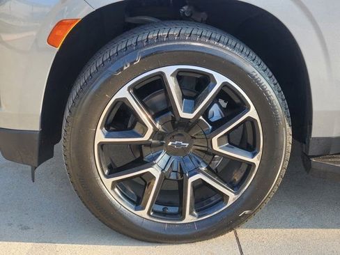 Used 2024 Chevrolet Tahoe RST w/ Luxury Package image 18