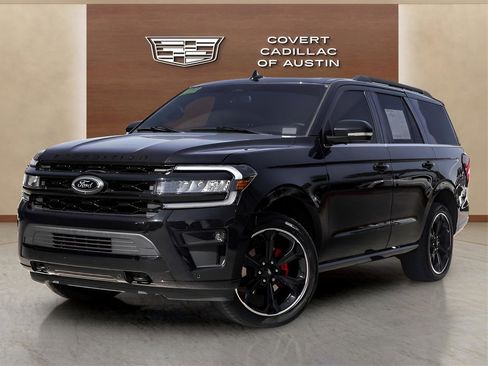 Used 2022 Ford Expedition Limited image 1