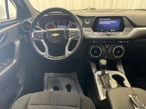 Used 2021 Chevrolet Blazer LT AWD/4WD image 17