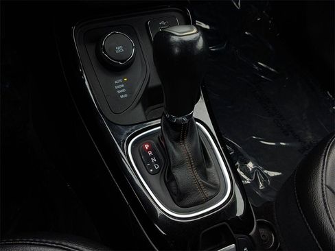 Used 2019 Jeep Compass Limited image 19