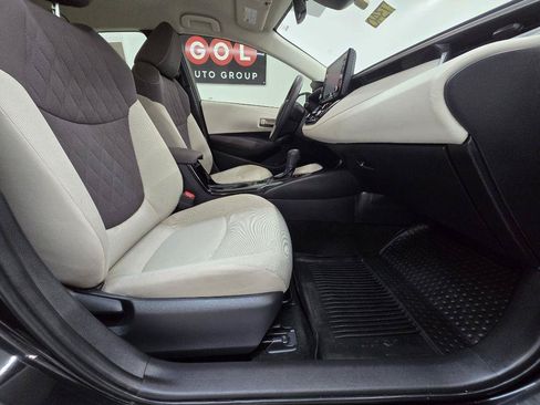 Used 2022 Toyota Corolla LE FWD image 21