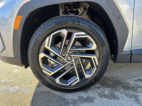 New 2026 Hyundai Tucson Limited image 11