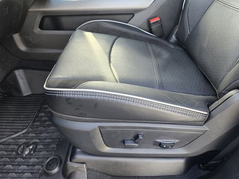 Used 2025 RAM 3500 Laramie image 22