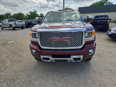Used 2016 GMC Sierra 2500 Denali w/ Duramax Plus Package AWD/4WD image 13