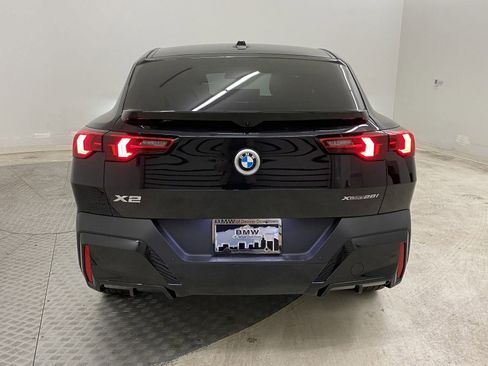 Used 2025 BMW X2 xDrive28i w/ Convenience Package image 9