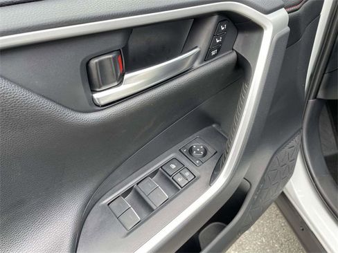 Used 2025 Toyota RAV4 XSE image 19