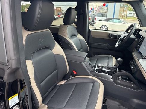 New 2025 Ford Bronco Big Bend w/ Black Diamond Package image 29