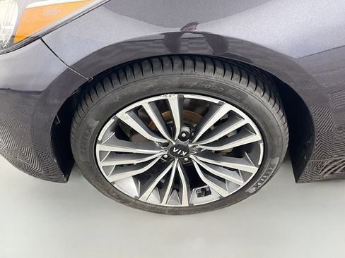 Used 2019 Kia Stinger image 38