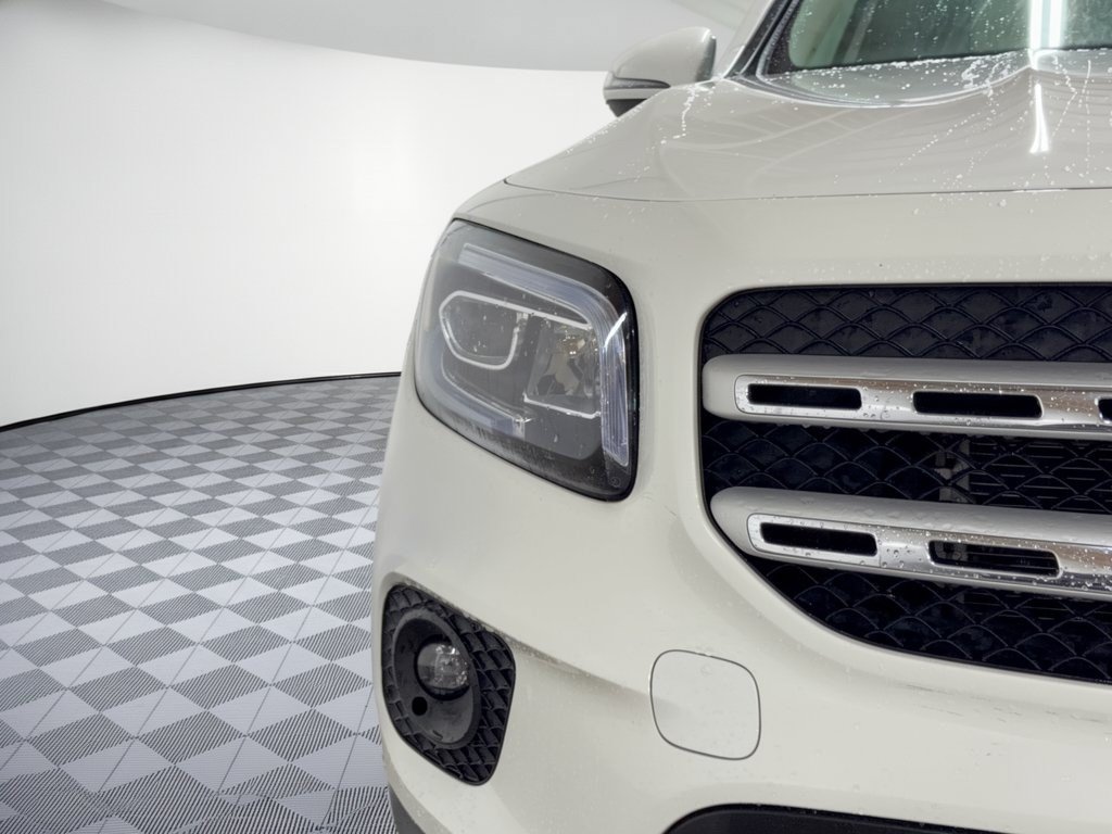 Used 2021 Mercedes-Benz GLB 250 image 12