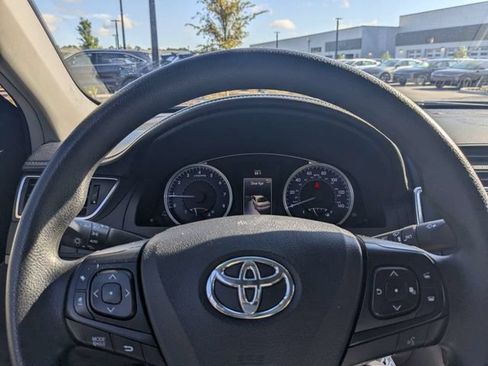 Used 2015 Toyota Camry LE FWD image 26