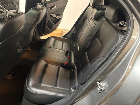 Used 2018 Mercedes-Benz GLA 250 4MATIC image 21