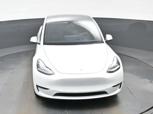 Used 2021 Tesla Model Y 2WD image 39