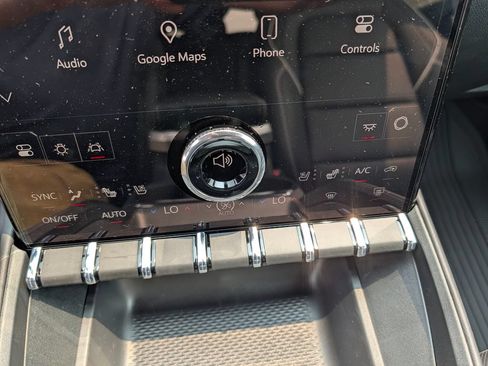 New 2027 GMC Terrain Denali w/ LPO, Floor Liner Package AWD/4WD image 6