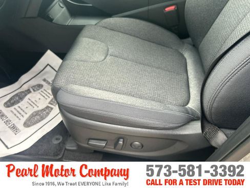 Used 2023 Hyundai Santa Fe SEL FWD image 10