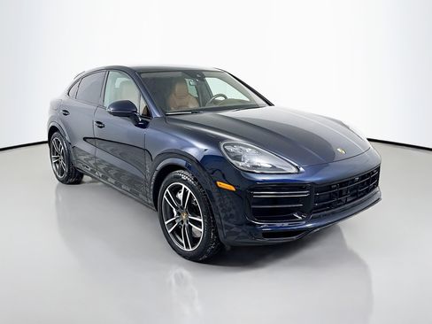 Certified 2021 Porsche Cayenne Turbo image 7