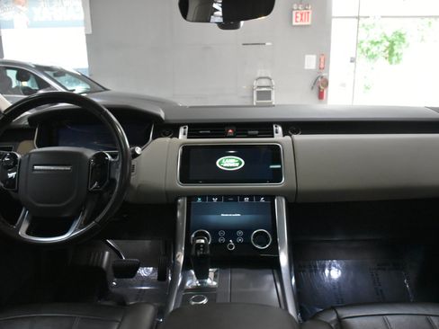 Used 2019 Land Rover Range Rover Sport HSE image 18