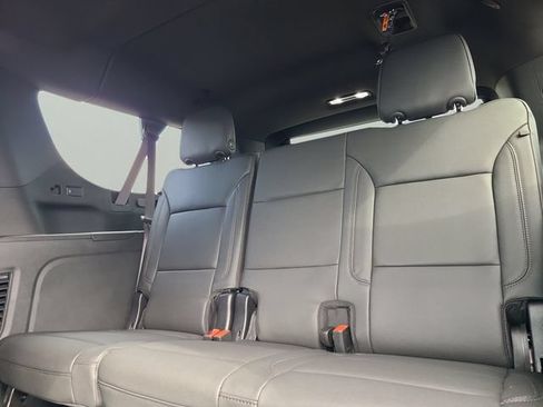 New 2026 Chevrolet Suburban LT w/ Comfort Package RWD image 15