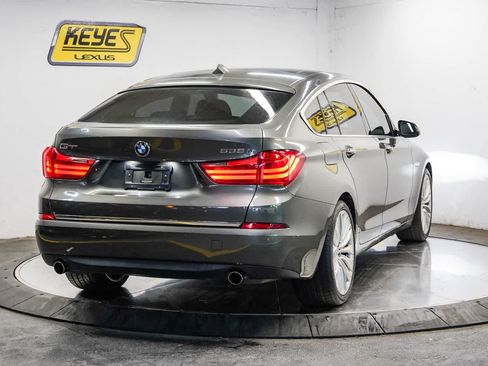 Used 2017 BMW 535i Gran Turismo RWD image 4
