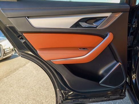 Used 2023 Jaguar F-PACE R-Dynamic S image 25