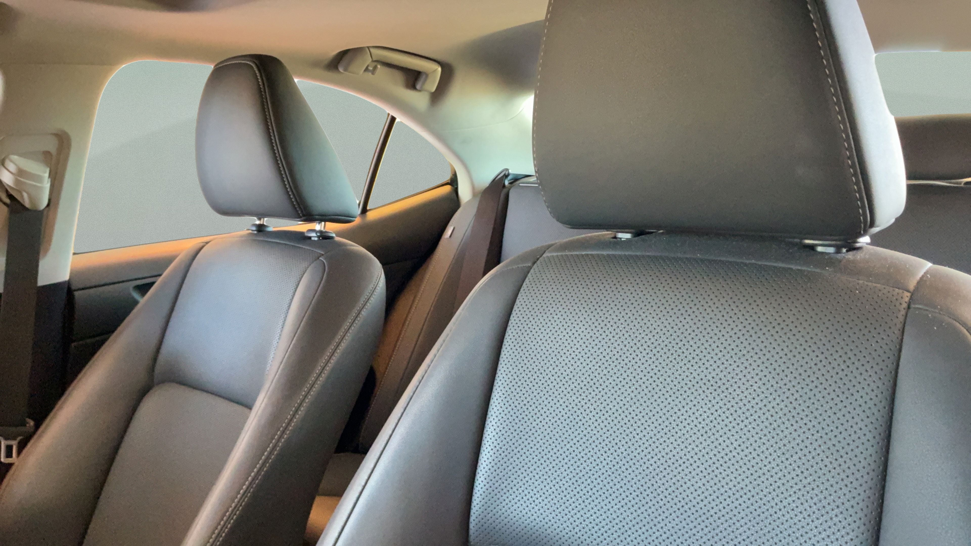 Used 2020 Lexus IS 300 w/ Accessory Package RWD image 29