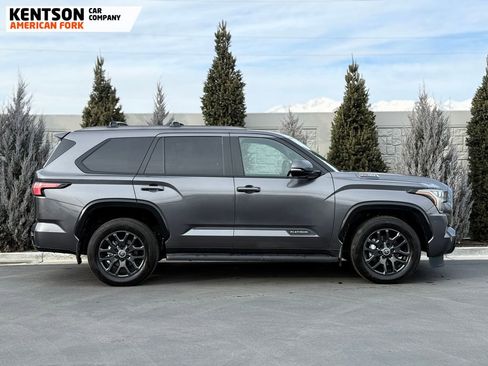 Used 2024 Toyota Sequoia Platinum image 11