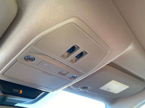 New 2026 Nissan Kicks SV w/ SV Premium Package image 28