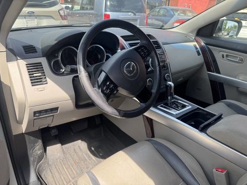 Used 2009 MAZDA CX-9 Grand Touring w/ Moonroof & Bose Audio Pkg image 7