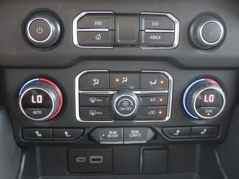Used 2023 Chevrolet Tahoe RST w/ Luxury Package RWD image 53