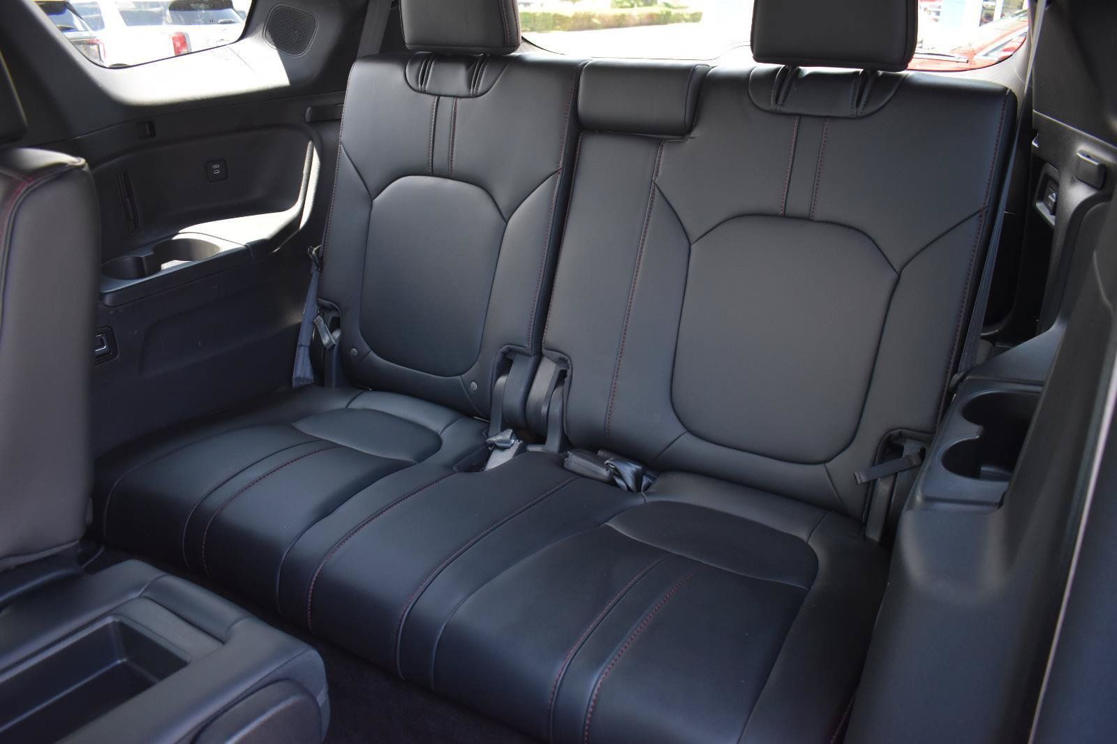 Used 2025 Honda Pilot Black Edition image 21