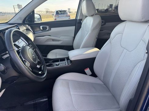 Used 2021 Kia Sorento S w/ Panoramic Sunroof Package image 12