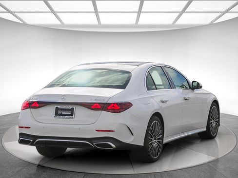 New 2024 Mercedes-Benz E 350 4MATIC Sedan image 6