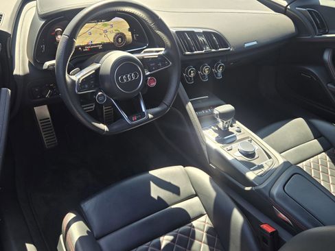 Used 2021 Audi R8 V10 image 12