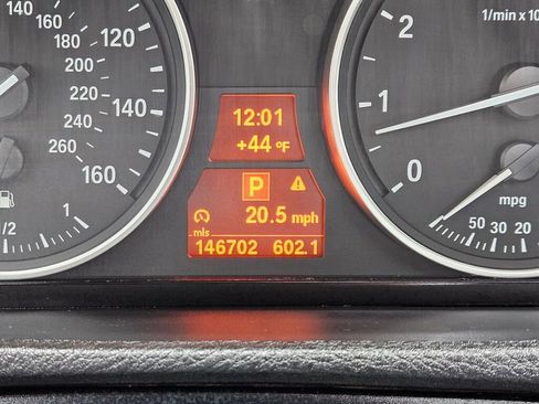 Used 2012 BMW X5 xDrive50i w/ Sport Activity Pkg image 21