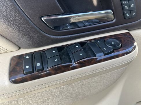 Used 2013 GMC Sierra 3500 Denali image 20