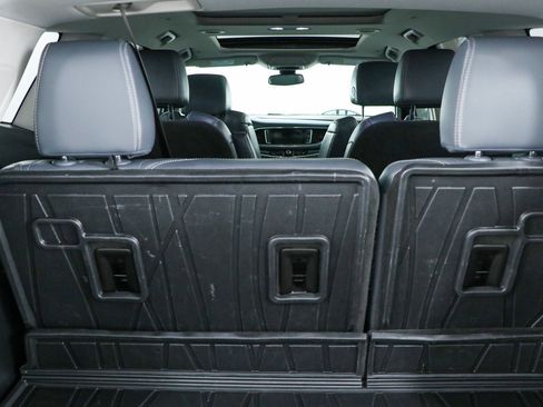 Used 2020 Buick Enclave Premium w/ Sun and Sites Package FWD image 32