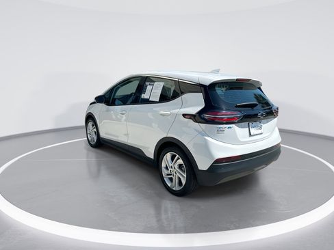 Used 2023 Chevrolet Bolt LT w/ Driver Confidence Package FWD image 7