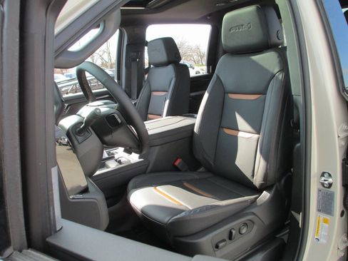 New 2026 GMC Sierra 3500 AT4 w/ AT4 Premium Plus Package image 12