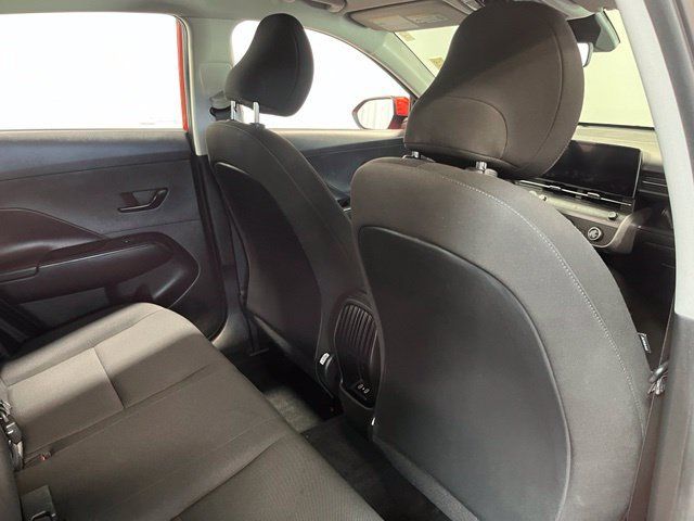 Used 2024 Hyundai Kona SE FWD image 15