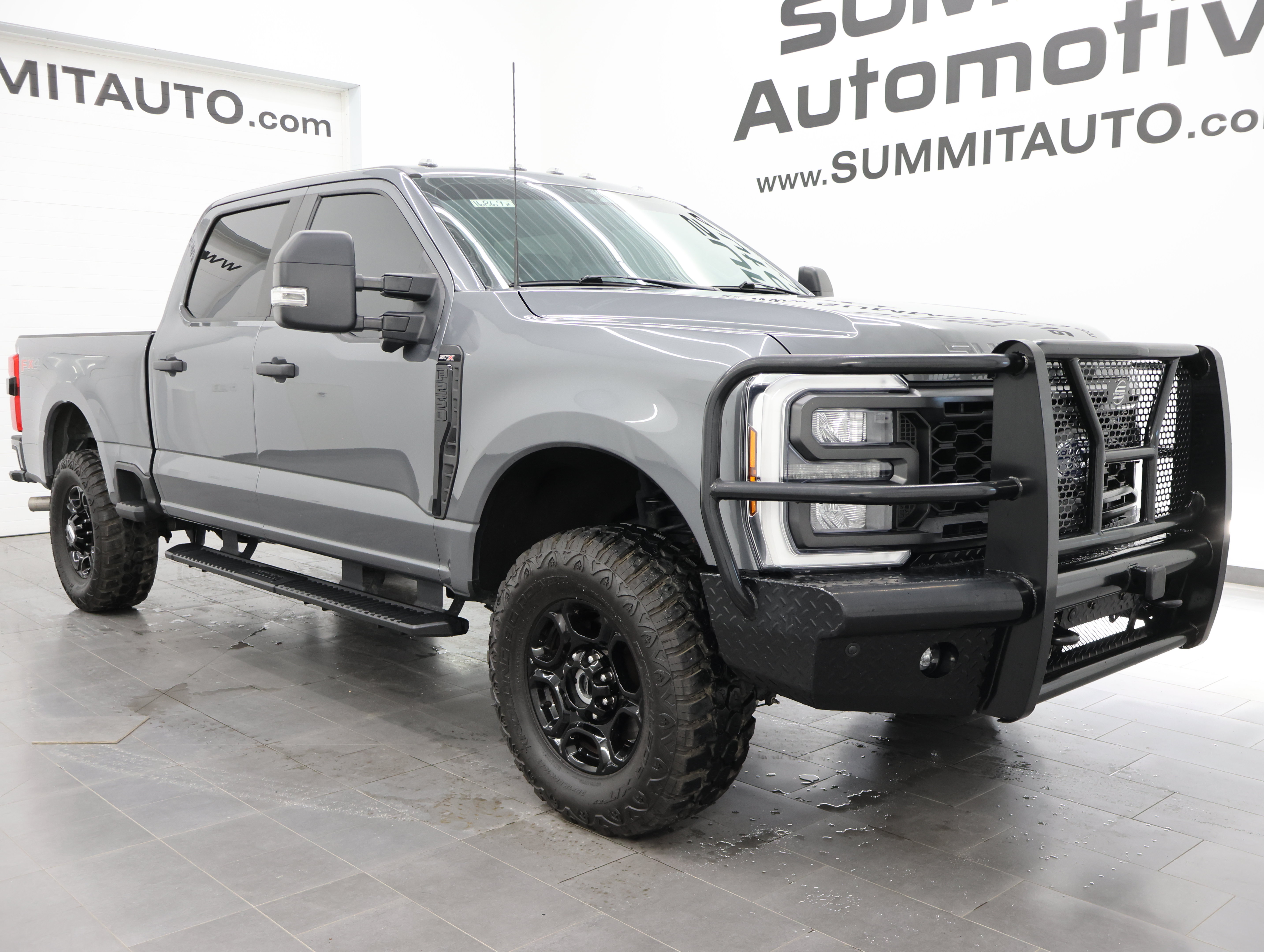 Used 2024 Ford F250 XL w/ STX Appearance Package AWD/4WD image 2