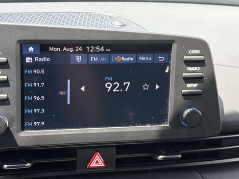 Used 2026 Hyundai Elantra Sport FWD image 19