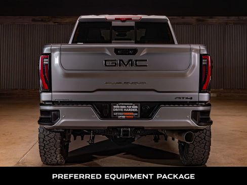 Used 2026 GMC Sierra 2500 AT4 w/ AT4 Premium Plus Package AWD/4WD image 8