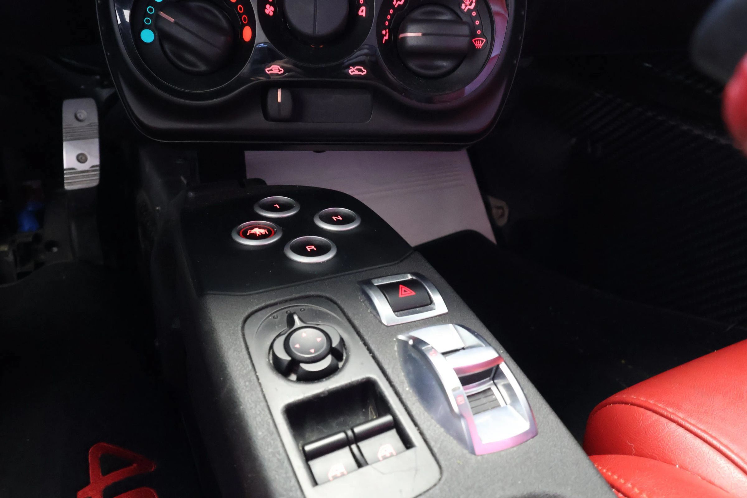 Used 2017 Alfa Romeo 4C Coupe RWD image 23