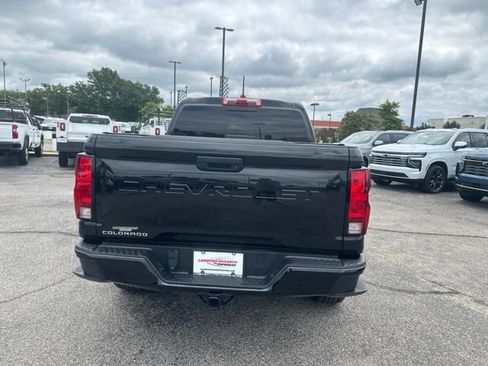 Used 2024 Chevrolet Colorado Trail Boss w/ Advanced Trailering Package AWD/4WD image 4