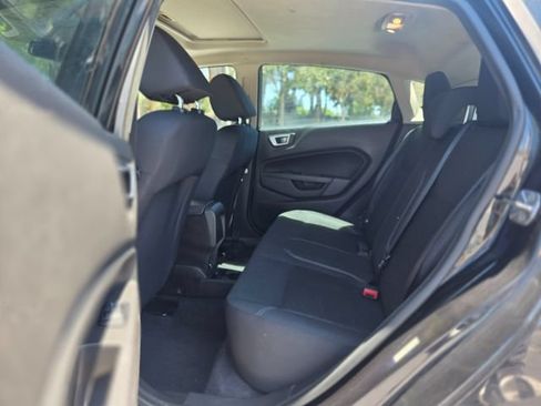 Used 2014 Ford Fiesta SE w/ Exterior Protection Package FWD image 28