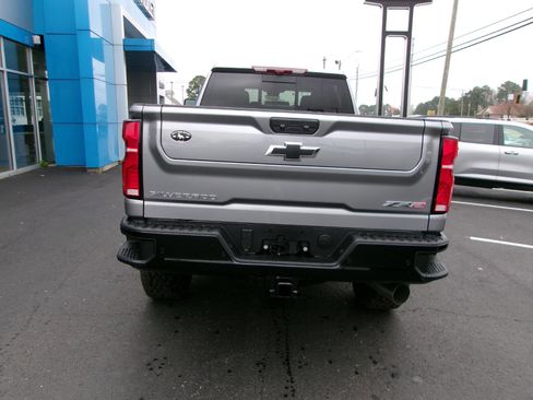 New 2026 Chevrolet Silverado 2500 ZR2 image 26