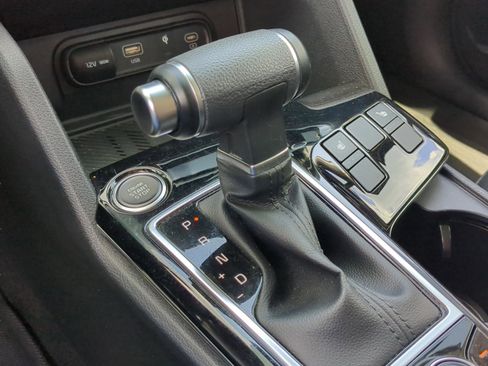 Certified 2024 Kia Sportage EX FWD image 12